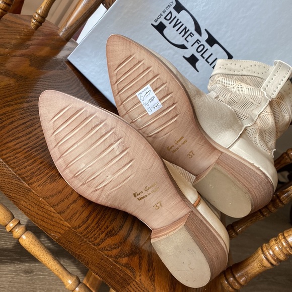 Made in Italy Cowgirl Ankle Boots Leather Upper Lining Perforated Design - 6.5 - Picture 12 of 13